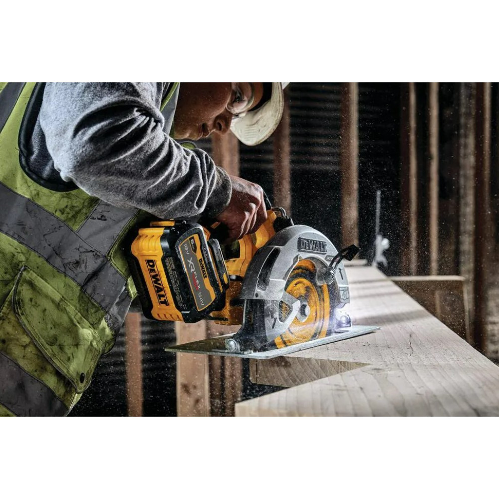 Пила дискова акумуляторна DeWalt без АКБ та ЗП DCS573NT