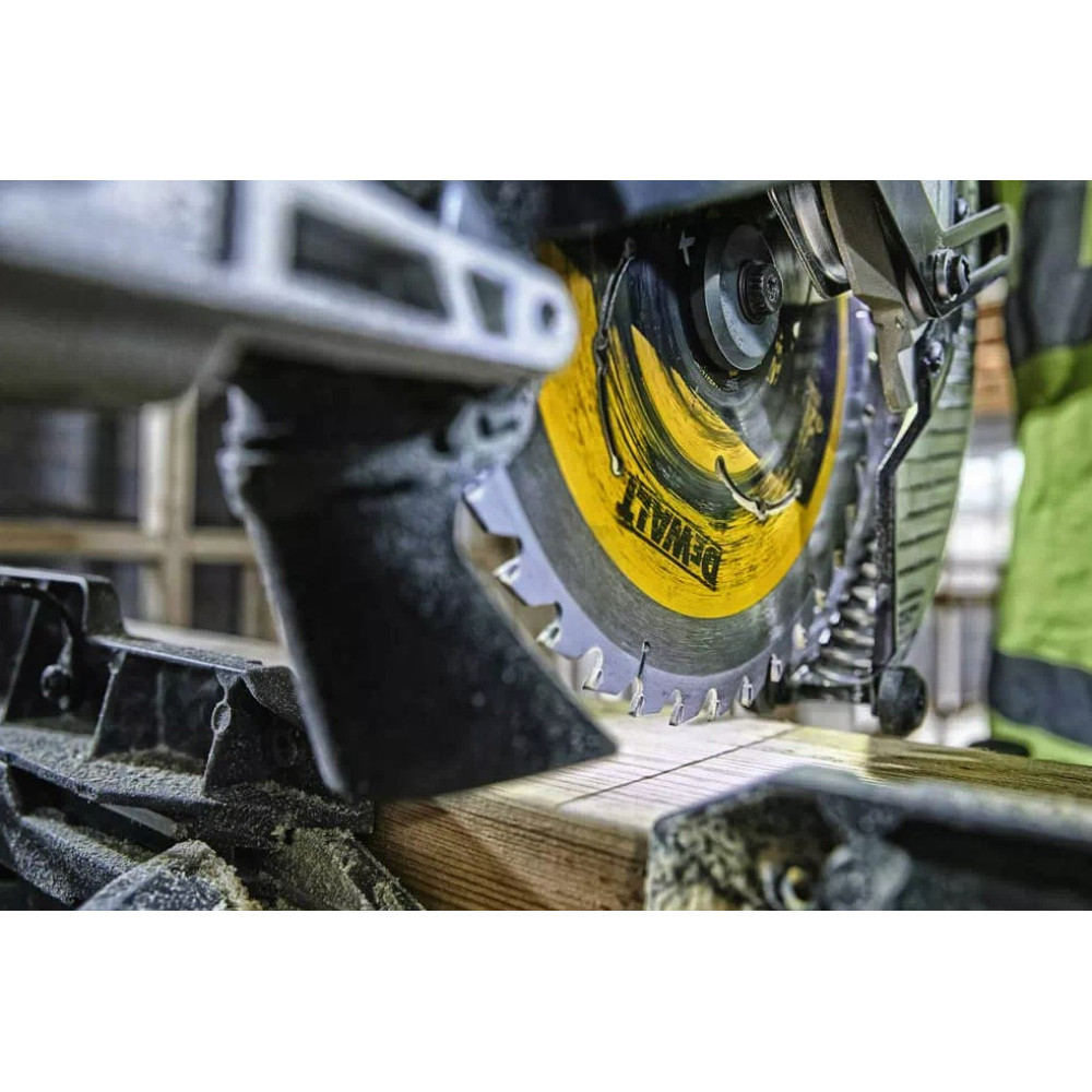 Пила торцювальна акумуляторна DeWalt з АКБ та ЗП DCS727T2