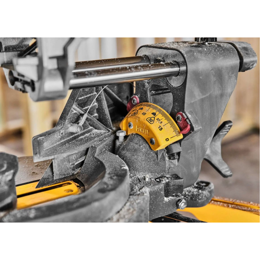 Пила торцовочная аккумуляторная DeWalt с АКБ и ЗУ DCS781X2