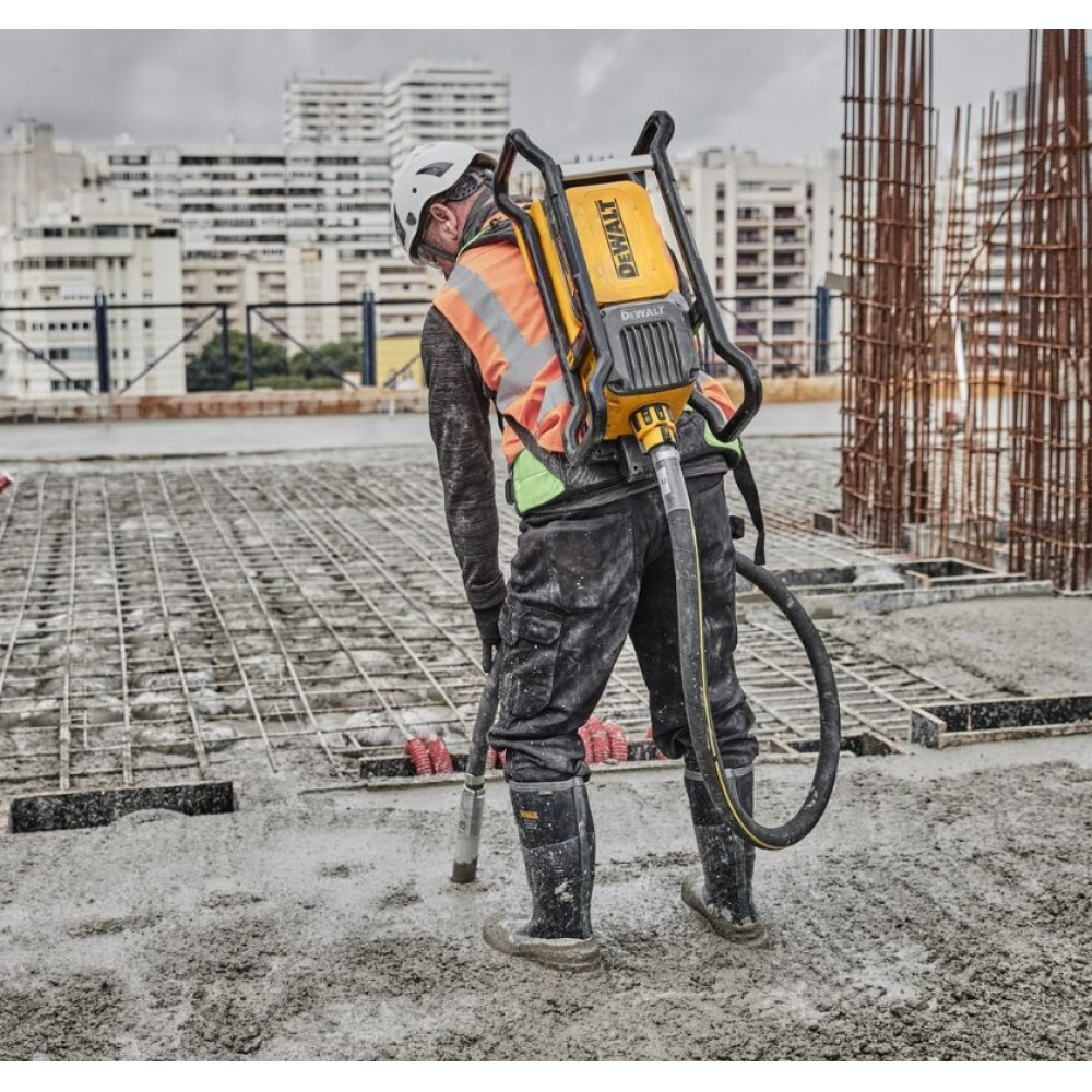 Вибратор-рюкзак глубинный DeWALT POWERSHIFT аккумуляторный без АКБ и ЗУ DCPS310N