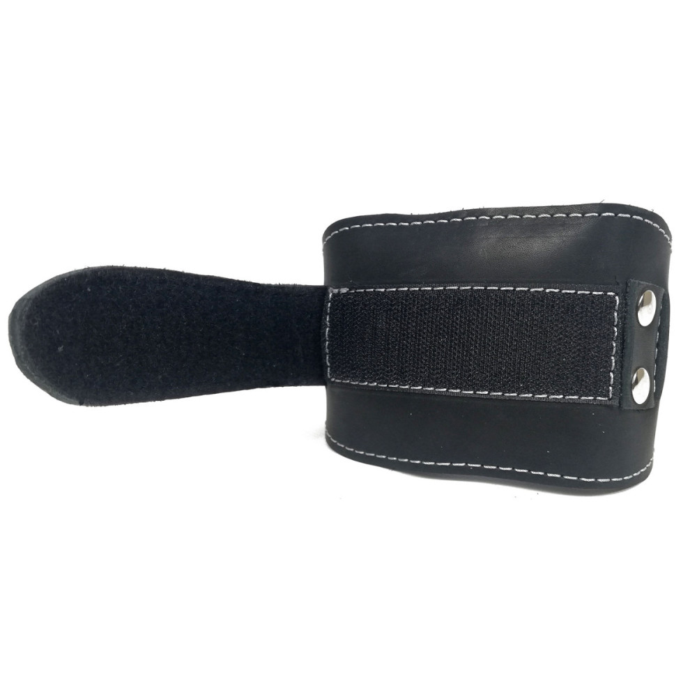 Манжета EasyFit F9 чорна для тяги на тренажері (шкіра) (EF-LGSTR-F9)