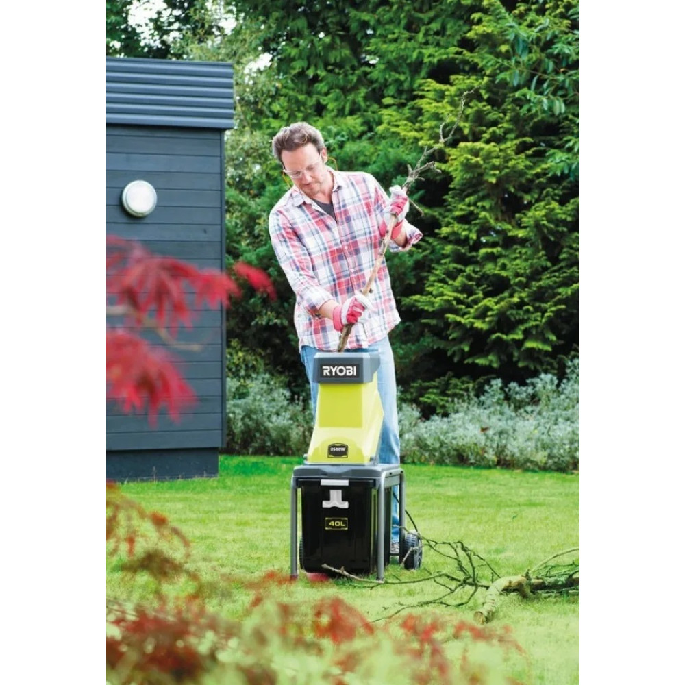Подрібнювач садовий Ryobi RSH2545B 2500 Вт
