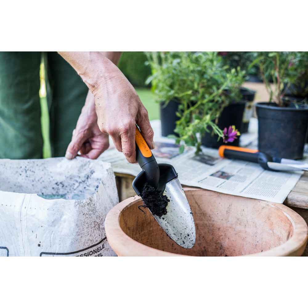 Садовый совок Fiskars Premium Planters 1000726