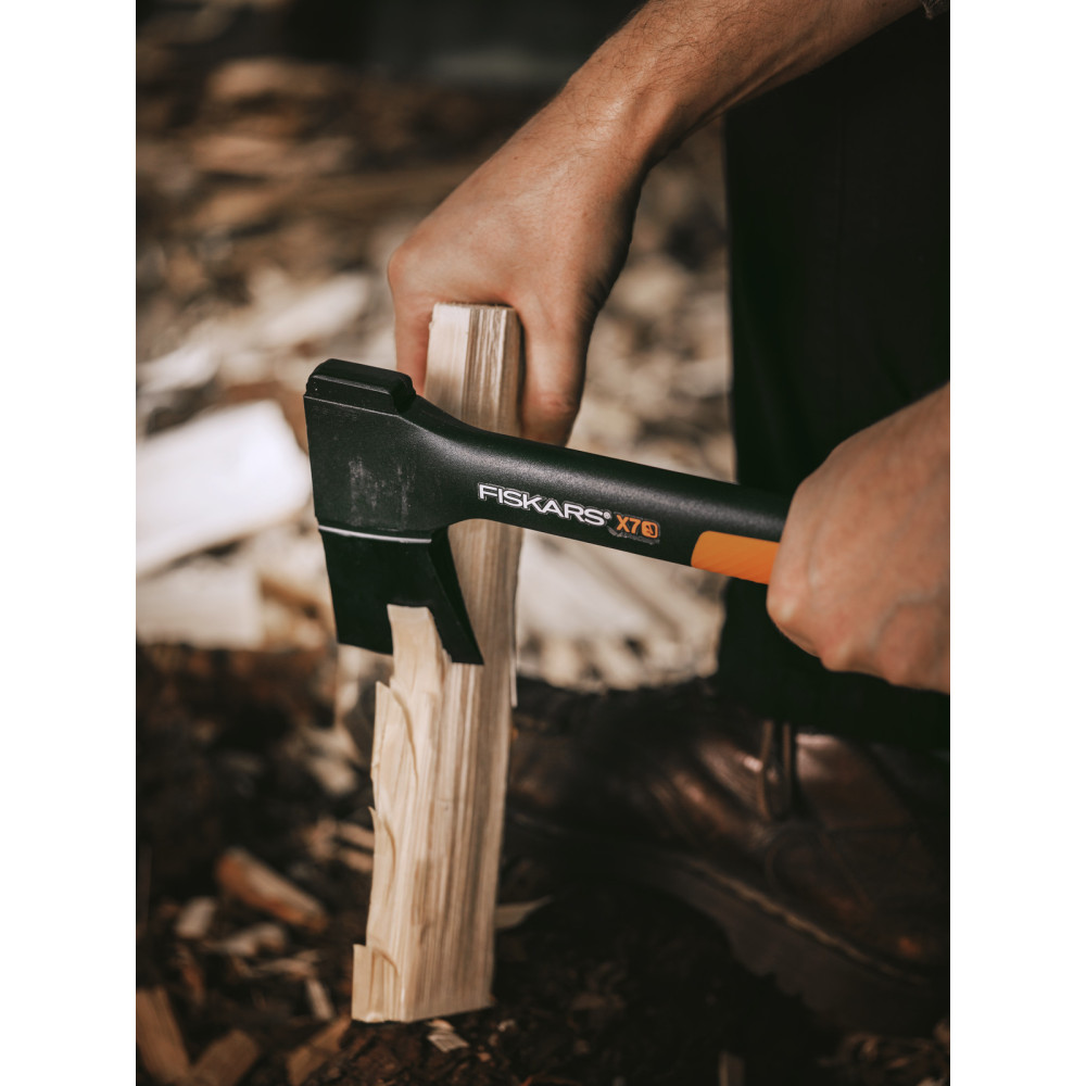Сокира туристична Fiskars XS Х7