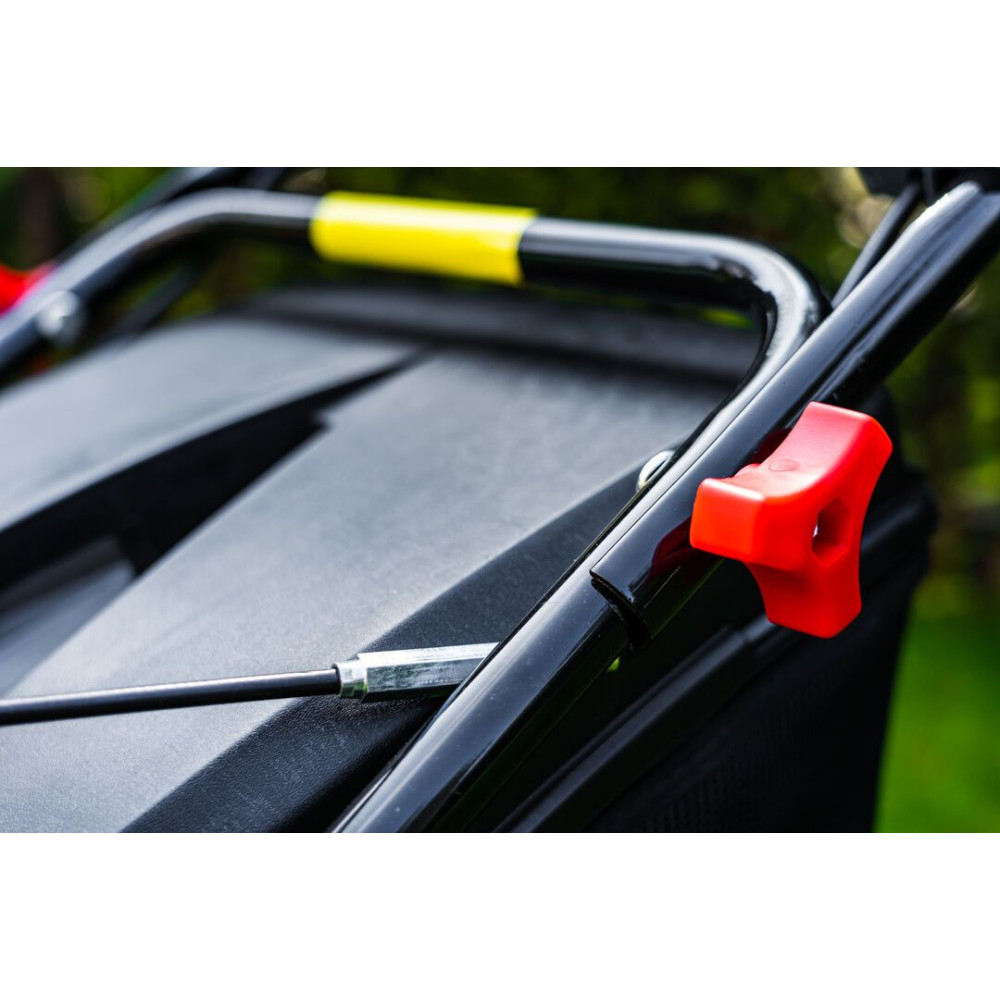 Газонокосилка бензиновая Graphite 2200Вт 52G671