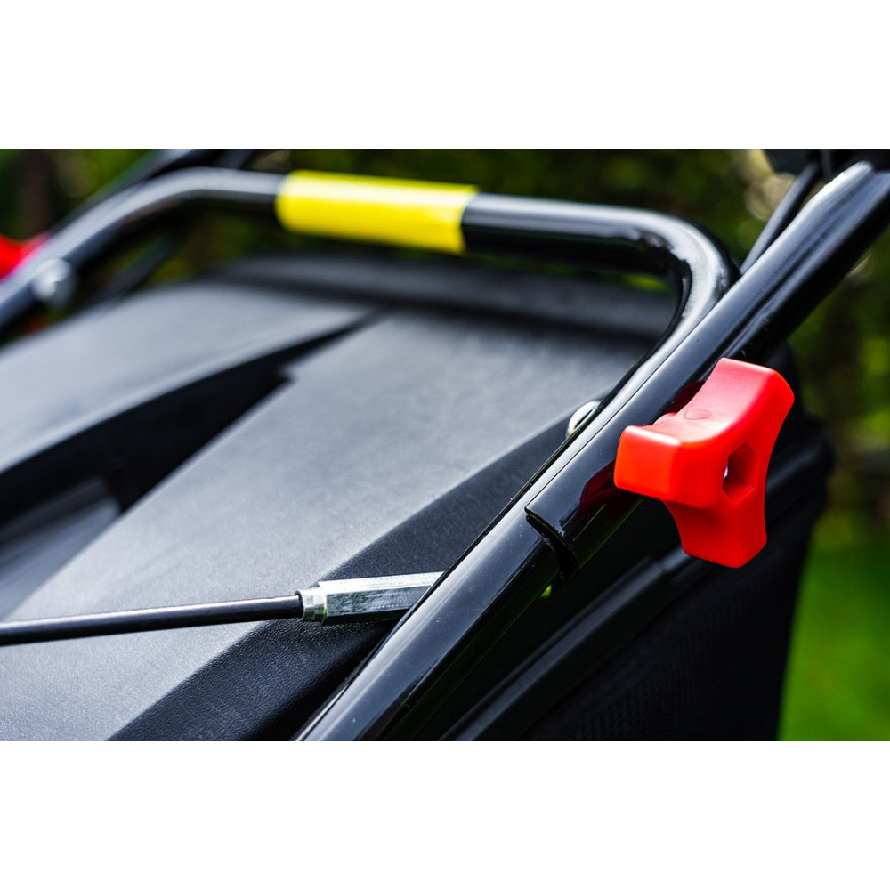 Газонокосилка бензиновая Graphite 3200Вт 52G673