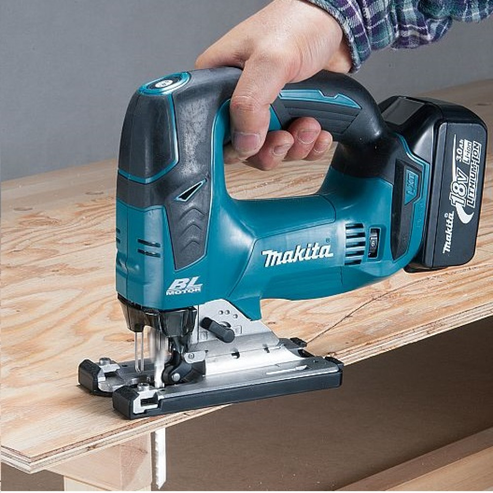 Лобзик Makita DJV182Z аккумуляторный LXT 18В