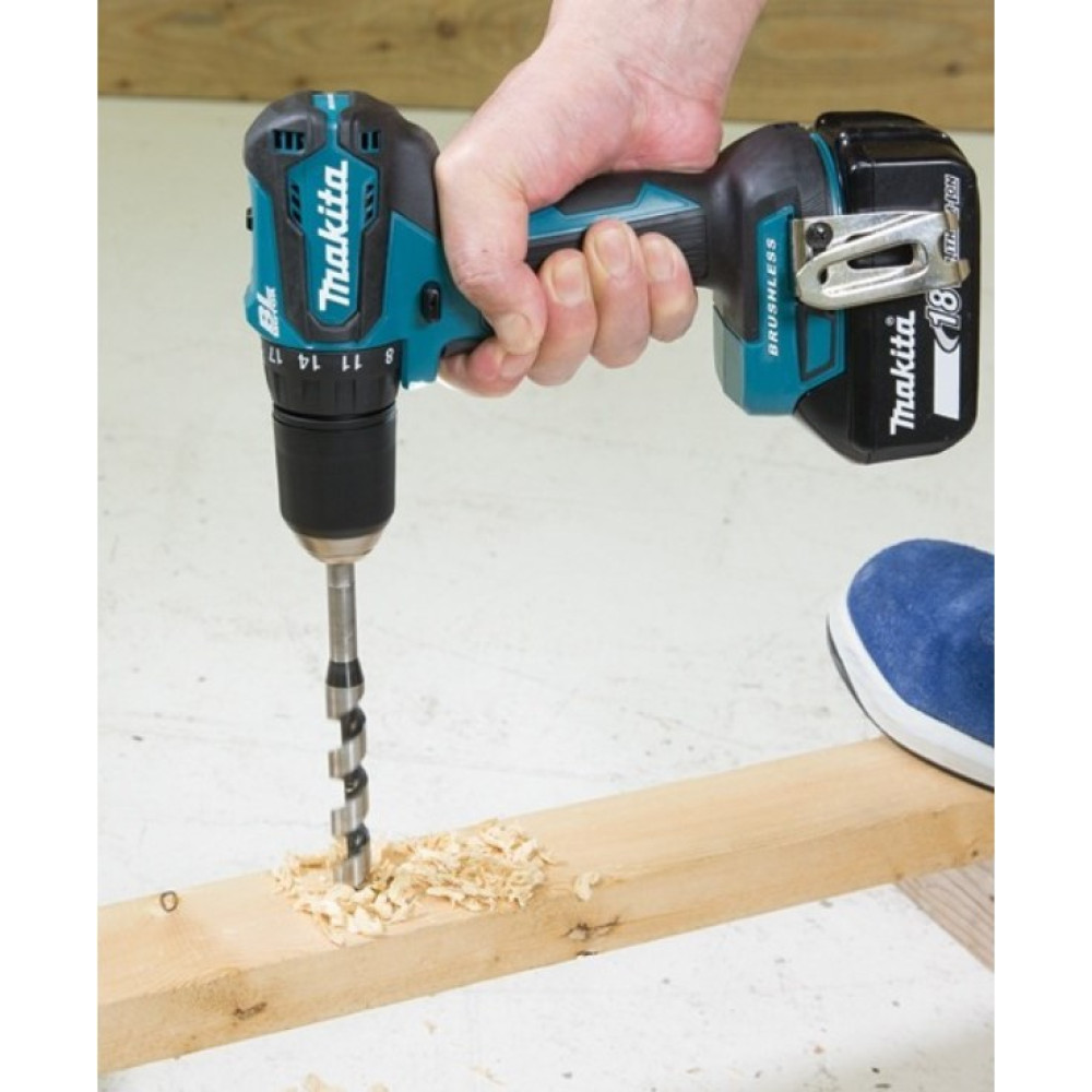 Шуруповерт-дриль Makita DDF 483 Z 18В