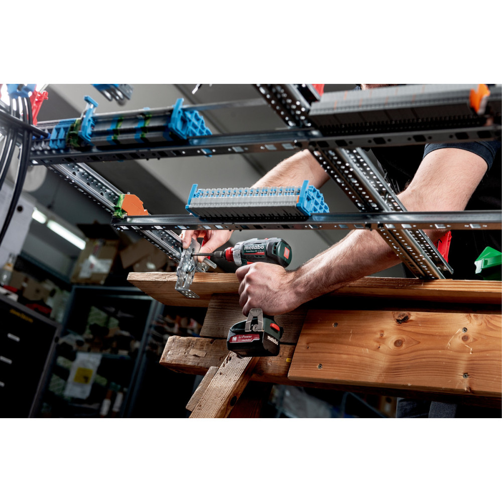 Шуруповерт-дриль Metabo PowerMaxx BS 12 BL Quick 2х2.0Аг