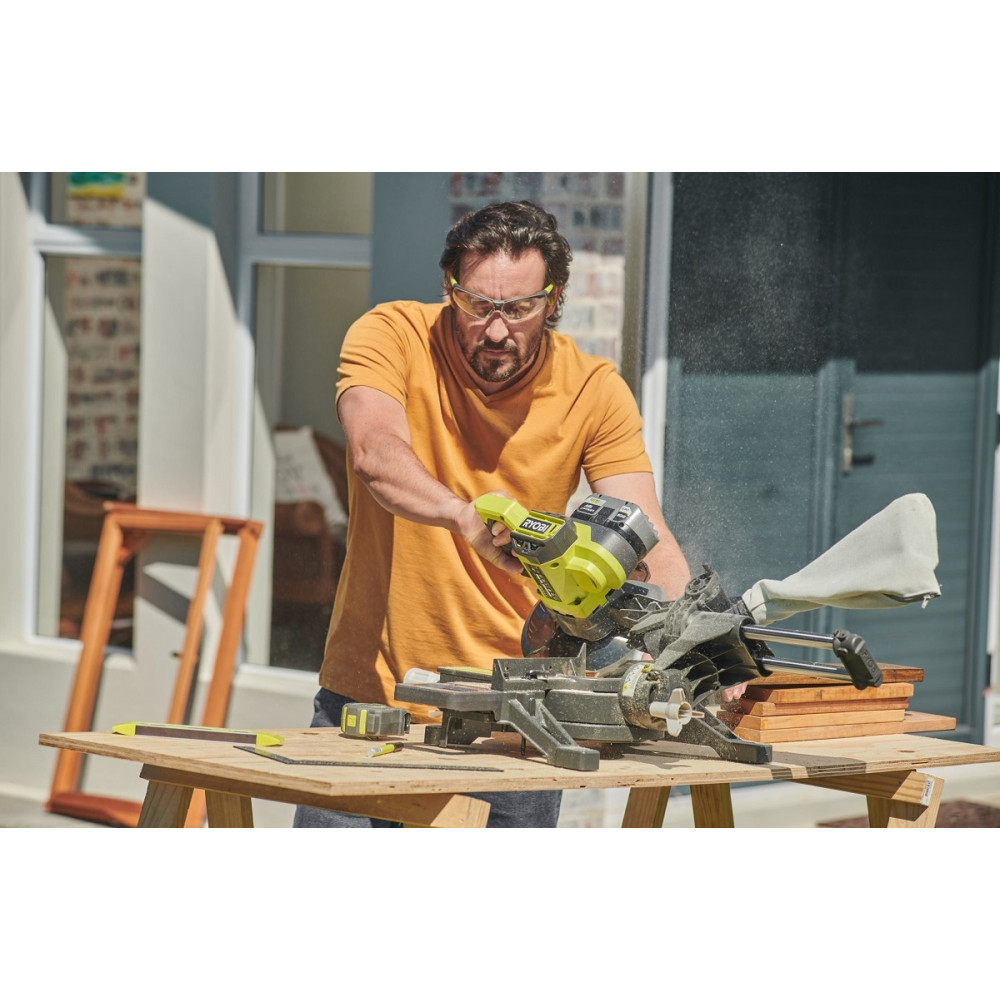 Пила торцовочная Ryobi ONE+ RMS18190-0 аккумуляторная 18В без АКБ и ЗП