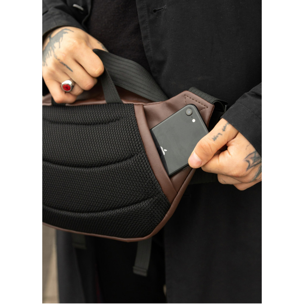 Большая мужская сумка бананка Sambag DynamicDart коричневая 38 × 21 × 7 см (80411020m)