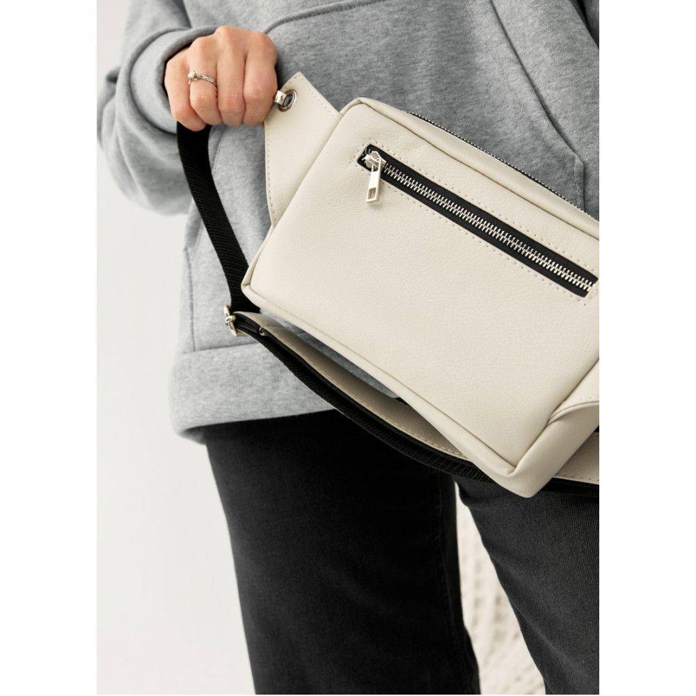 Жіноча сумка бананка Sambag HARVI 24 × 16 × 6 см (88213030)