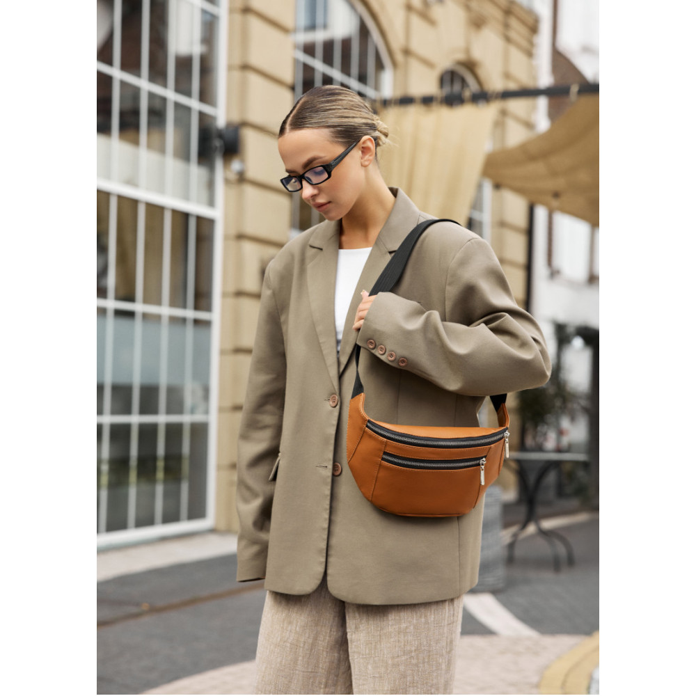 Большая женская кожаная сумка бананка Sambag Tirso Max рыжая 38×17×6 см (81341121)
