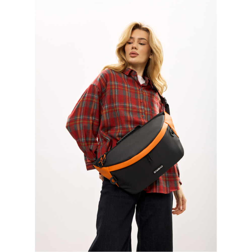 Женская сумка-бананка под ноутбук Sambag Urban Laptop черно-оранжевая 46×26 см (51411129)