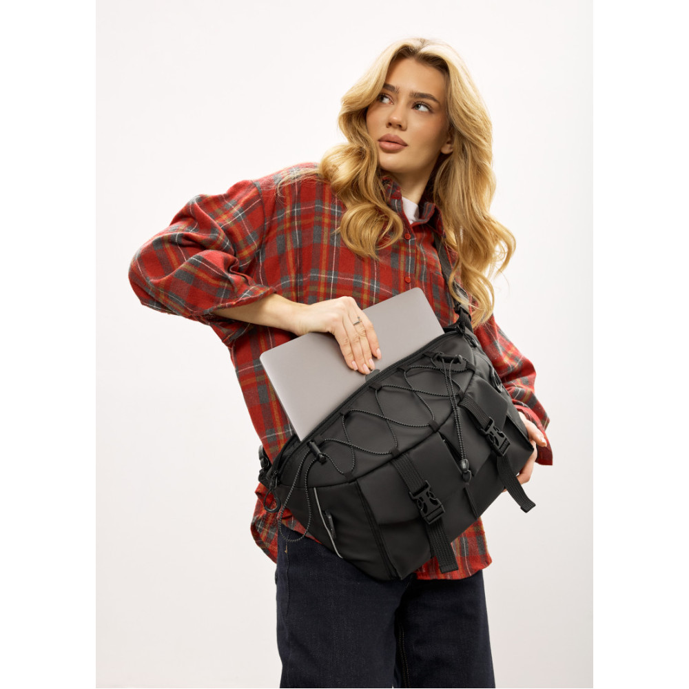 Жіноча cумка-бананка під ноутбук Sambag Urban Pro чорна 46×26 см (51411264)