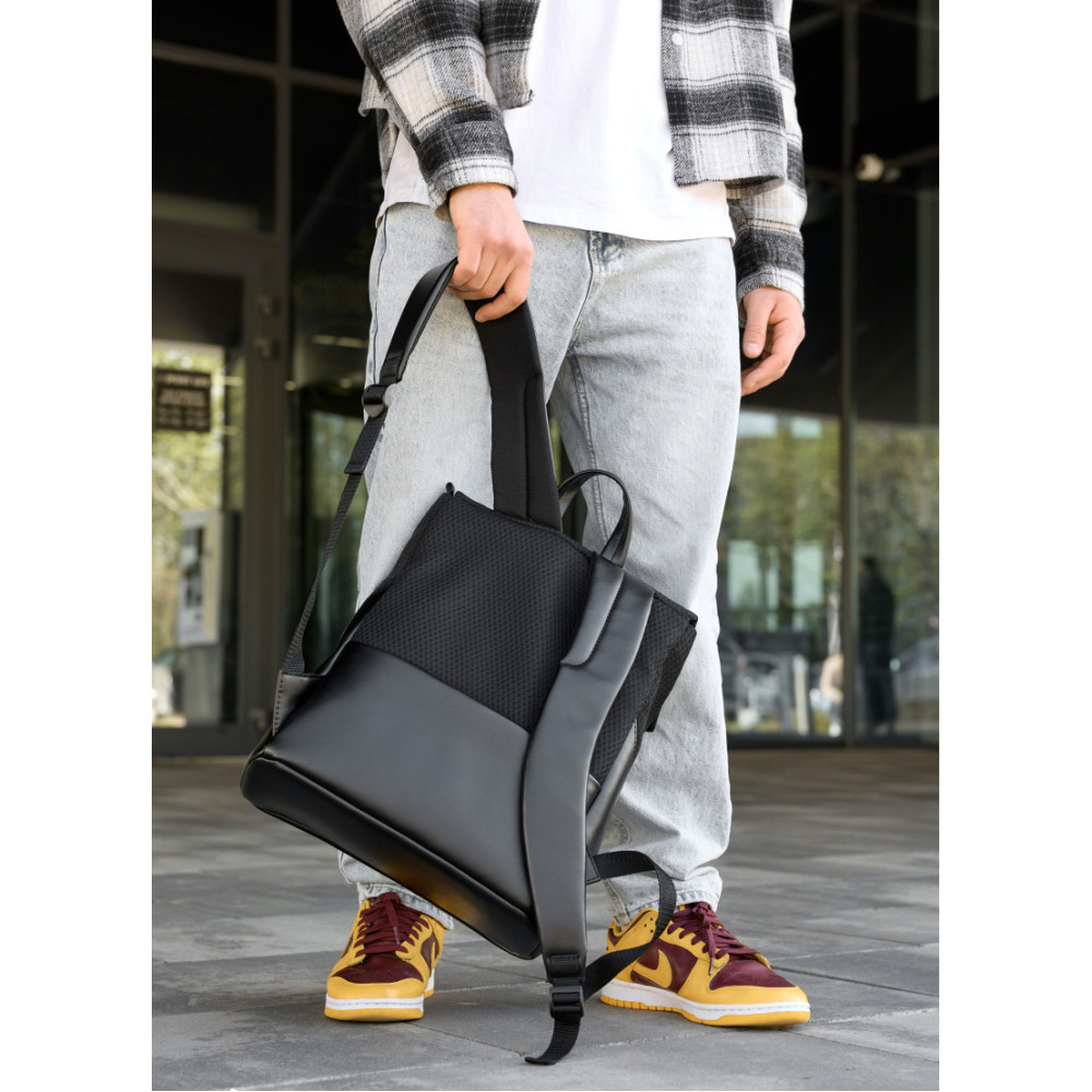 Чоловічий рюкзак Sambag Rene Option чорний 37 х 31 х 14 см (27200301m)