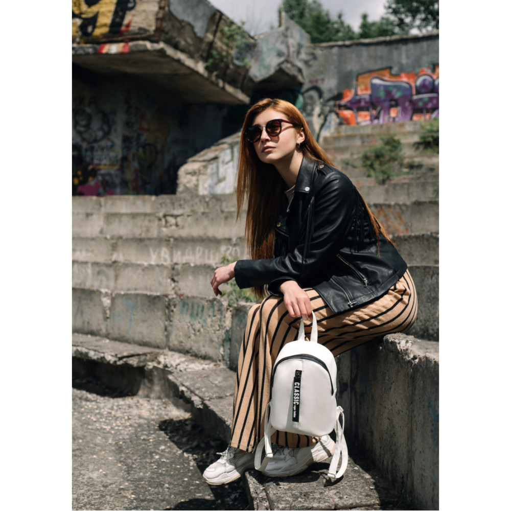 Жіночий прогулянковий рюкзак Sambag Mane MQT білий 24 х 19 х 10 см (18228008e)