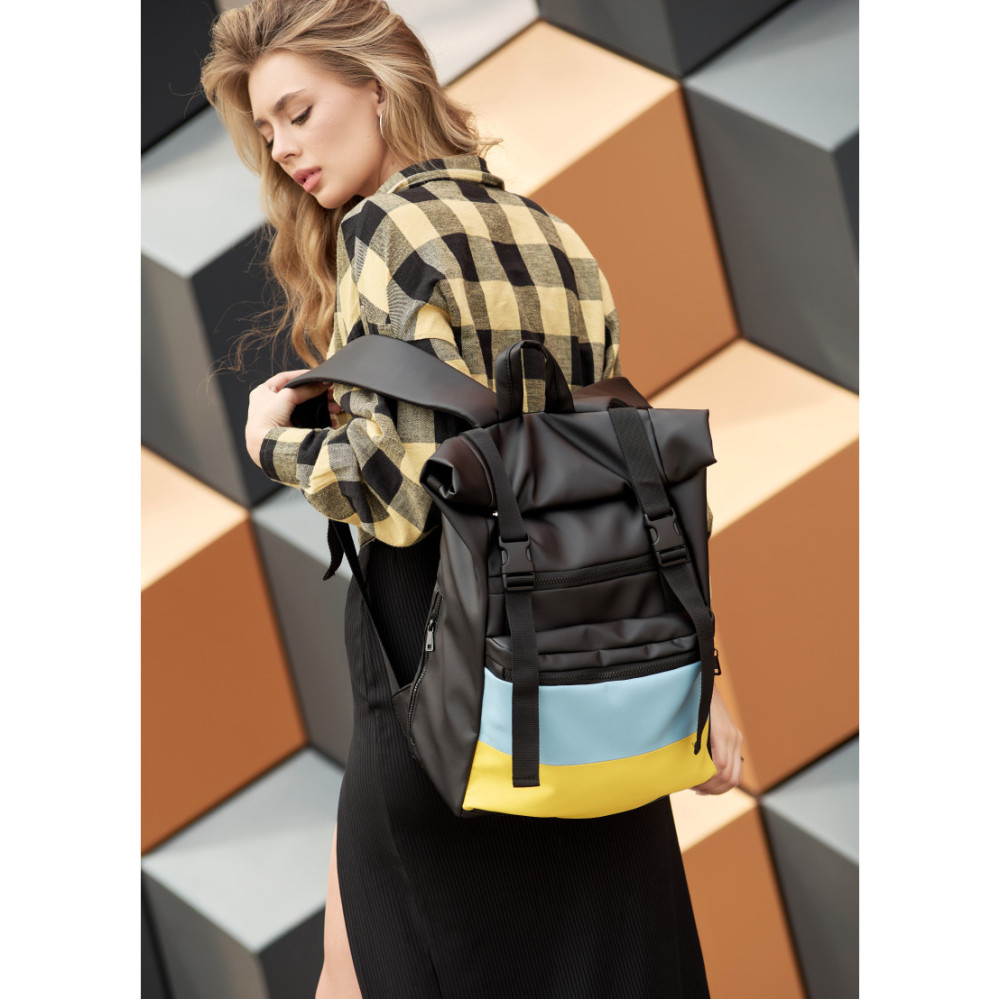 Жіночий рюкзак Sambag ROLLTOP LTH чорний з прапором України 41 x 30 x 16 см (24238611)