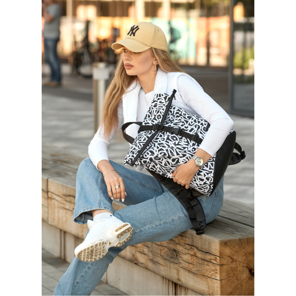 Жіночий рюкзак Sambag RollTop KZN чорний GRAPHITY 41 х 27 х 18 см (24300715)