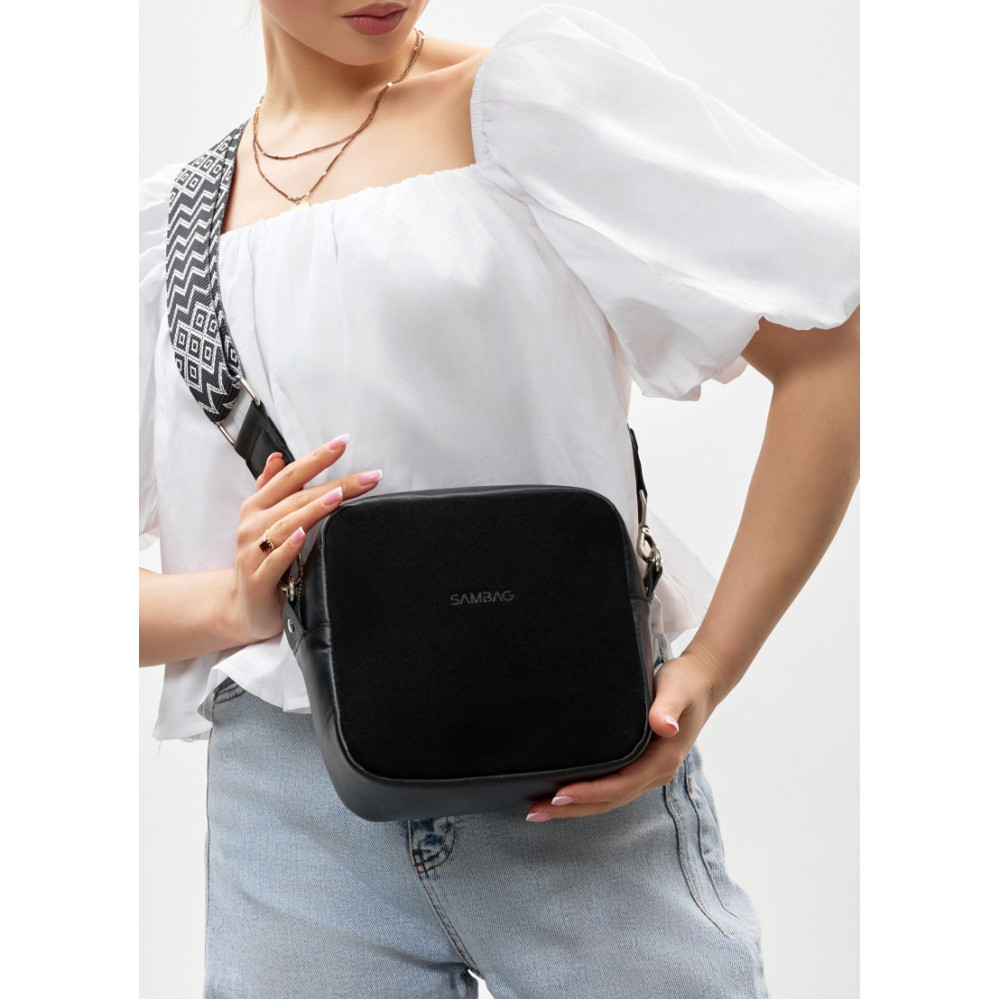 Жіноча кросбоді сумка Sambag Frame чорна 20 × 20 × 8 см (50223401)