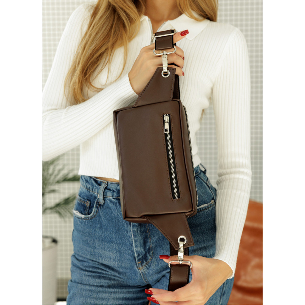 Женская сумка бананка Sambag HARVI шоколадная 24 × 16 × 6 см (88213020)