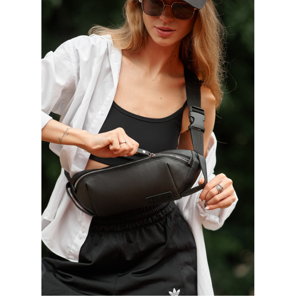 Жіноча сумка-бананка Sambag HOLSTER MSH Чорна 36 х 14 х 4 см (87113301)