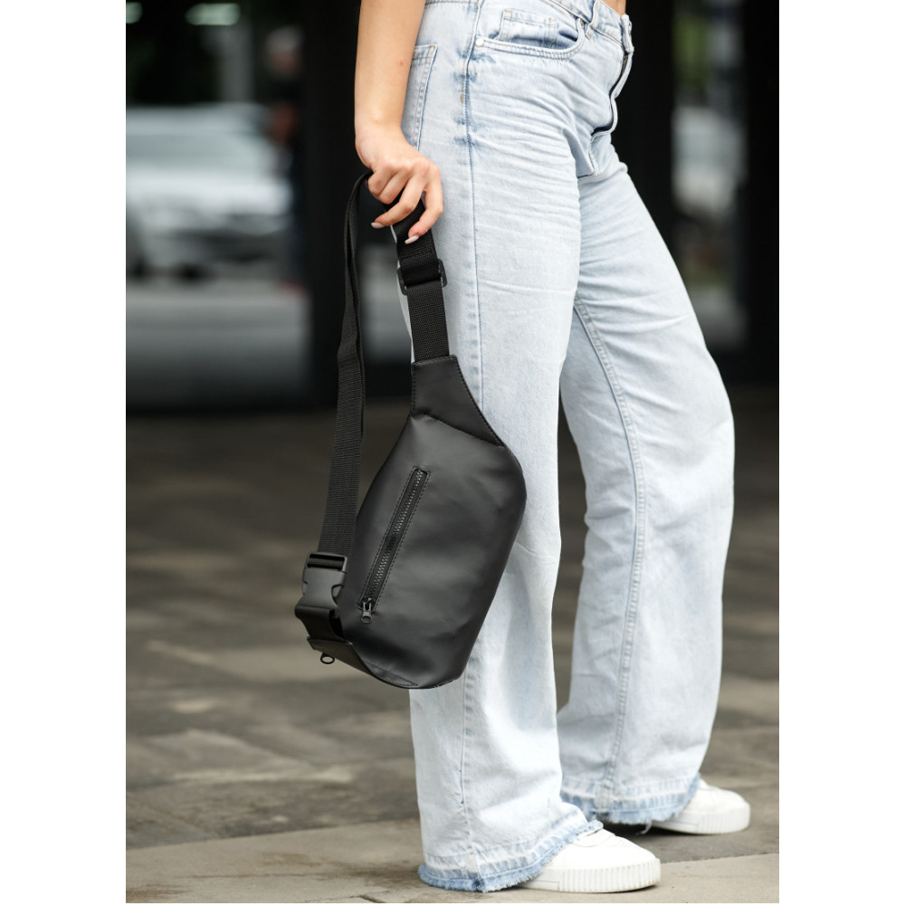 Жіноча сумка бананка Sambag Tirso Max MSH чорна 38 × 17 × 6 см (80348702)