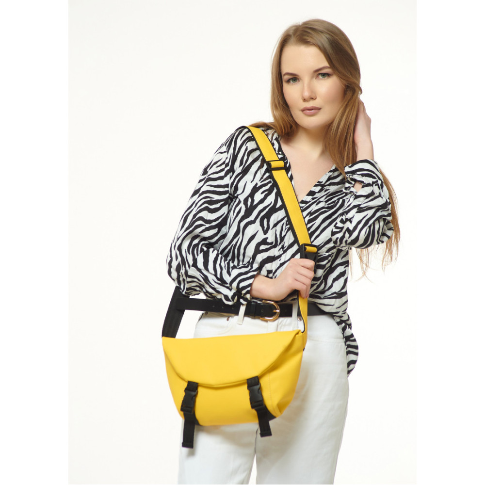 Жіноча сумка бананка Sambag Tirso Zard жовта 33 × 22 × 7 см (80551028)